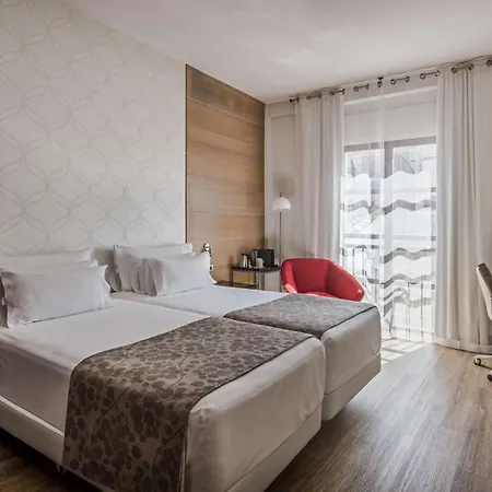 Nh Collection Amistad Hotel