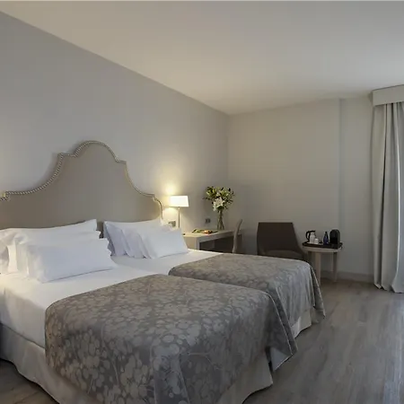 Nh Collection Amistad Hotel
