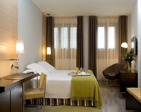 Nh Collection Amistad Hotel 4*