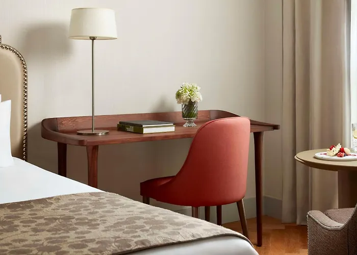 Отель Nh Collection Palacio De 5*