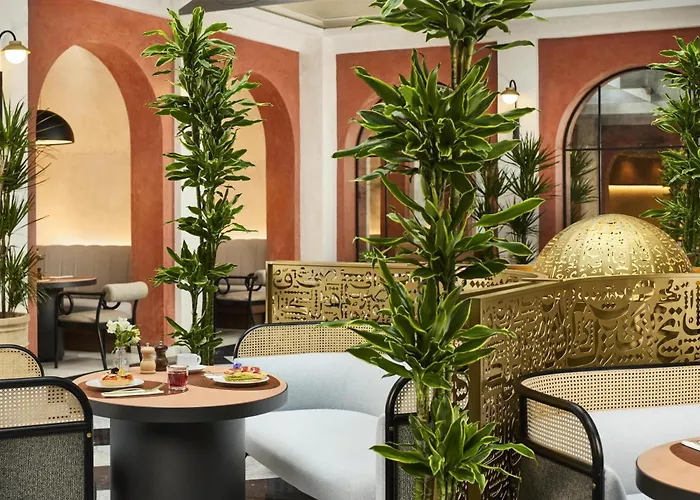 Отель Nh Collection Palacio De 5*